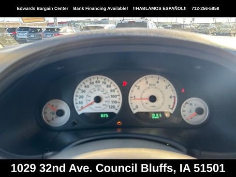 Used 2005 Chrysler Town & Country LX w/ Popular Equipment Group II FWD image 17