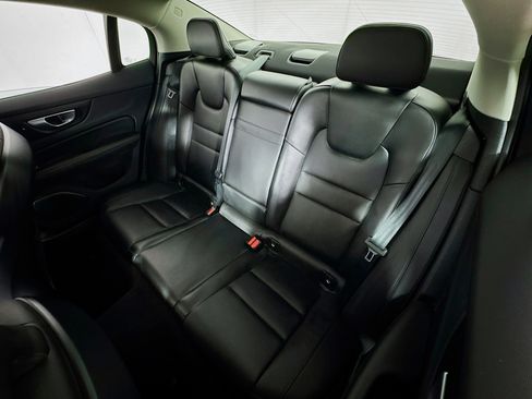 Used 2024 Volvo S60 B5 Core image 21