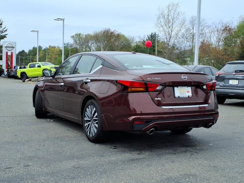 Certified 2023 Nissan Altima 2.5 SV w/ SV Premium Package FWD image 7