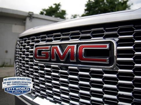 Used 2021 GMC Yukon Denali AWD/4WD image 8