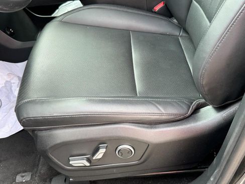 Used 2025 Hyundai Santa Fe SEL FWD image 25
