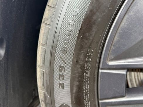 Used 2023 BMW iX xDrive50 w/ Premium Package AWD/4WD image 7