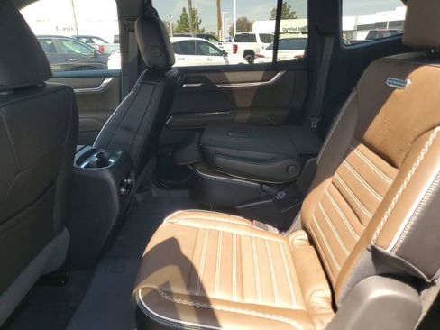 New 2026 GMC Acadia Denali Ultimate image 7