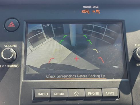 Used 2025 Subaru Outback AWD/4WD image 20