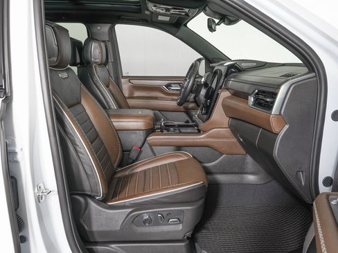 Used 2026 GMC Yukon XL Denali Ultimate image 10