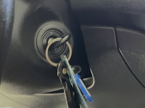 Used 2012 Hyundai Accent GS image 22