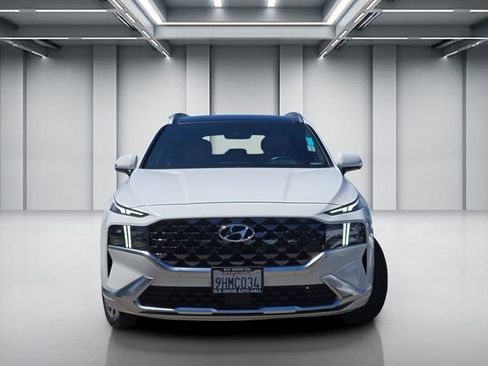 Used 2023 Hyundai Santa Fe Calligraphy FWD image 2