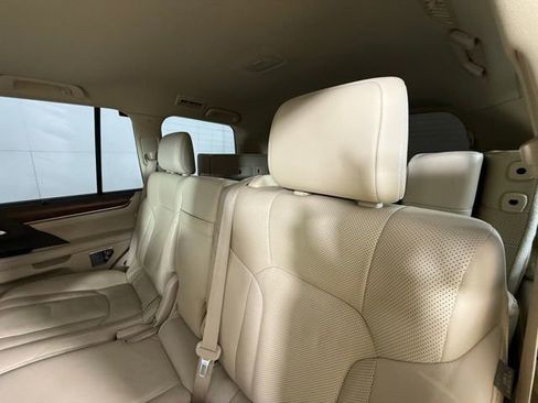 Used 2018 Lexus LX 570 4WD image 26