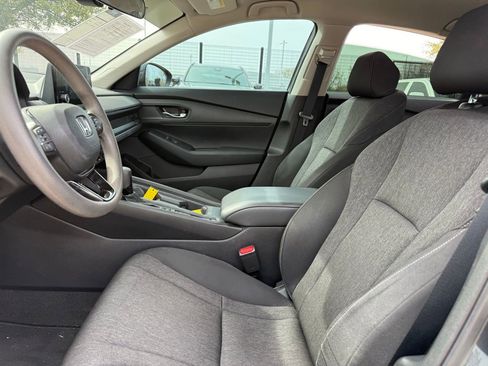 Used 2023 Honda Accord LX image 9
