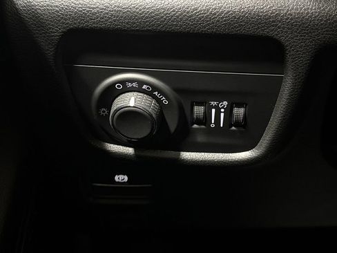 New 2026 Jeep Grand Cherokee L 4WD image 19