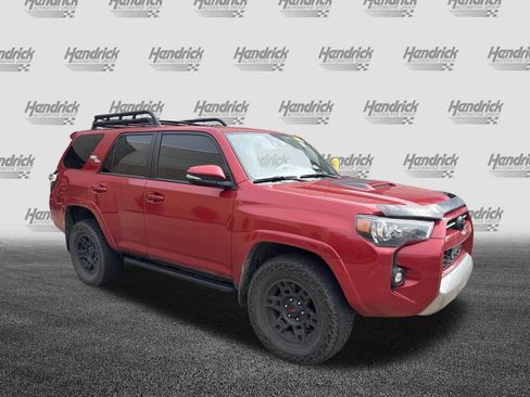 Used 2021 Toyota 4Runner TRD Off-Road Premium w/ Moonroof Package AWD/4WD image 2