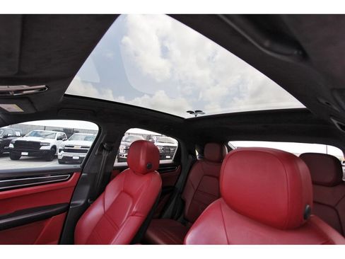 Used 2021 Porsche Cayenne GTS AWD/4WD image 28