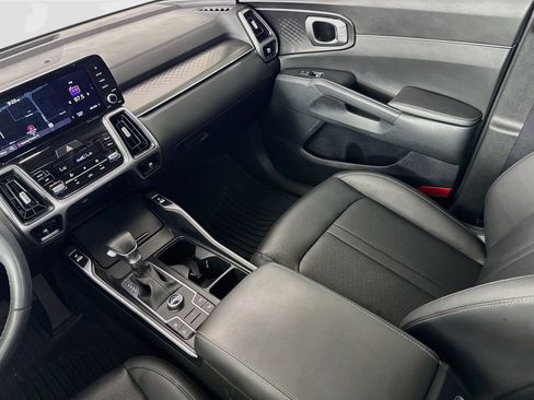 Used 2023 Kia Sorento S FWD image 28