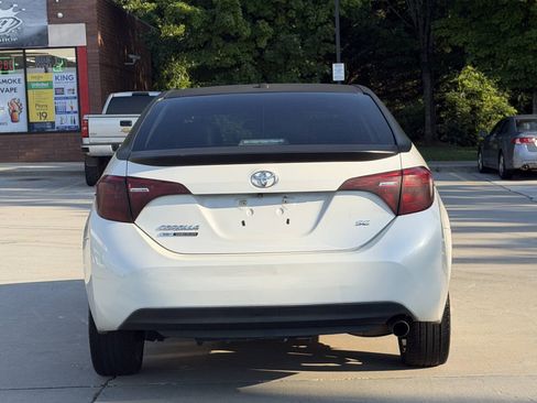Used 2017 Toyota Corolla SE 50th Anniversary FWD image 22