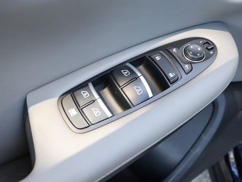 Certified 2023 INFINITI QX50 Luxe FWD image 16