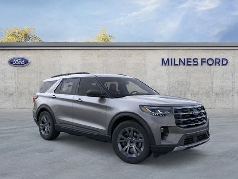 Used 2026 Ford Explorer Active w/ Active Comfort Package AWD/4WD image 7