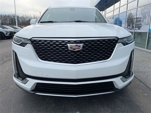 Used 2021 Cadillac XT6 Premium Luxury image 30