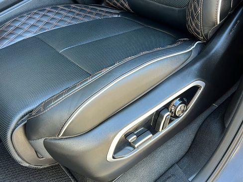 Used 2025 Jeep Grand Cherokee Summit w/ Adv Protech Group IV image 21