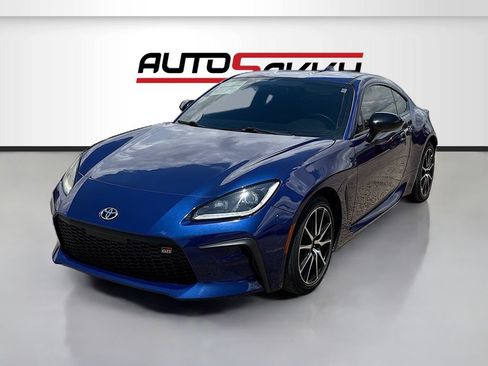 Used 2023 Toyota GR86 w/ ALL Weather Mat Package (TMS) RWD image 3