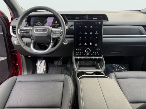 Used 2025 GMC Terrain Elevation w/ Elevation Premium Package AWD/4WD image 2