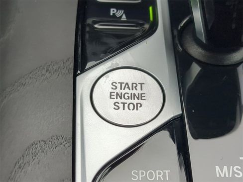 Certified 2022 BMW X7 xDrive40i w/ Premium Package image 30