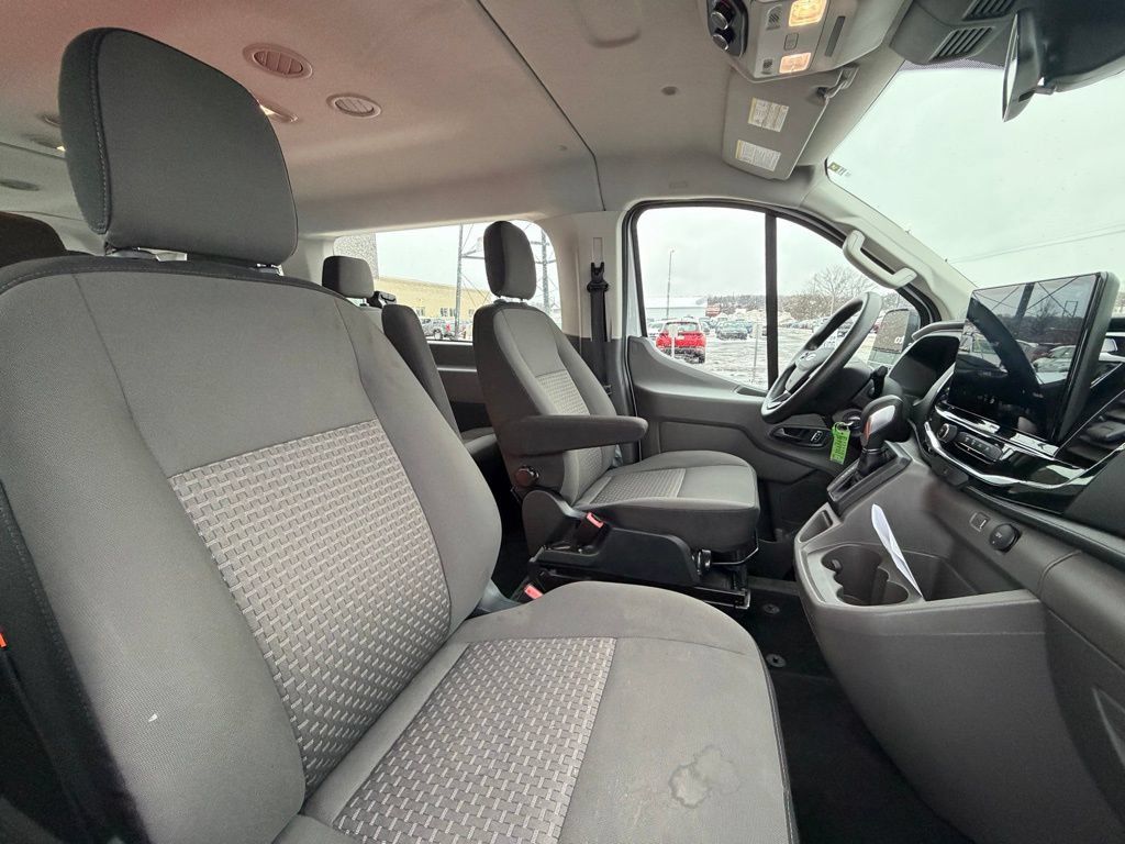 Used 2023 Ford Transit 350 XLT RWD image 12