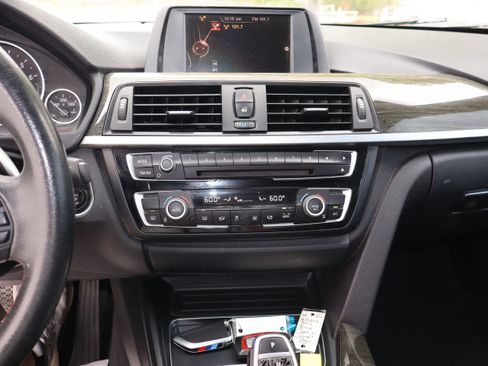 Used 2017 BMW 430i Convertible RWD image 21