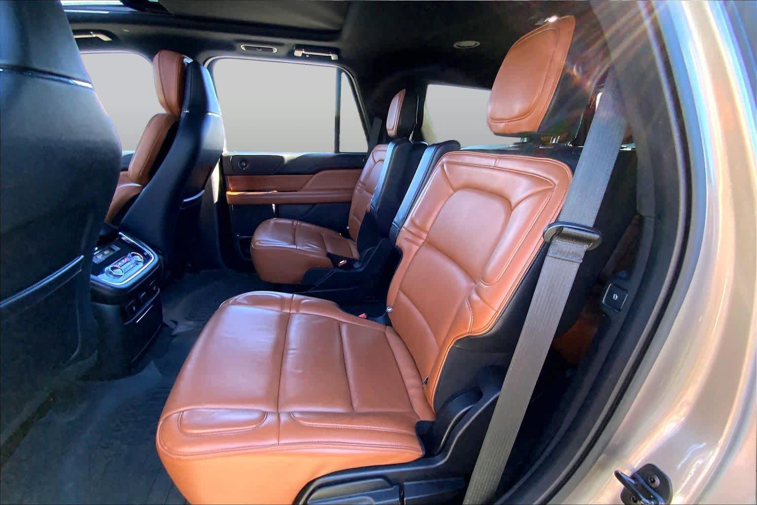 Used 2019 Lincoln Navigator Reserve w/ Cargo Package AWD/4WD image 21