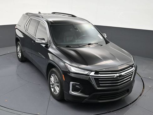 Used 2023 Chevrolet Traverse LT FWD image 19