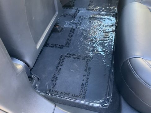 Used 2021 Tesla Model S Long Range Plus image 28