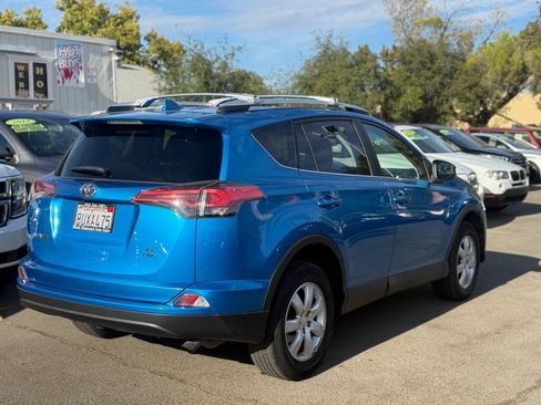 Used 2016 Toyota RAV4 LE AWD/4WD image 6