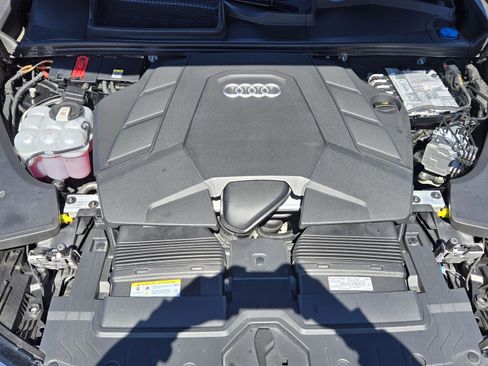 Used 2025 Audi Q8 Premium Plus image 34