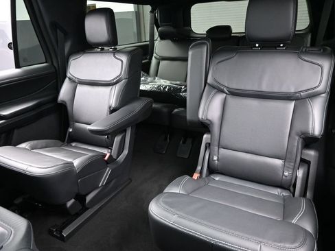 New 2027 Ford Expedition Max Platinum w/ Stealth Performance Package AWD/4WD image 16