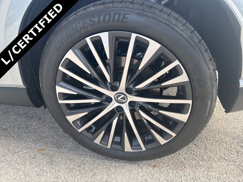 Used 2025 Lexus RX 350 image 27