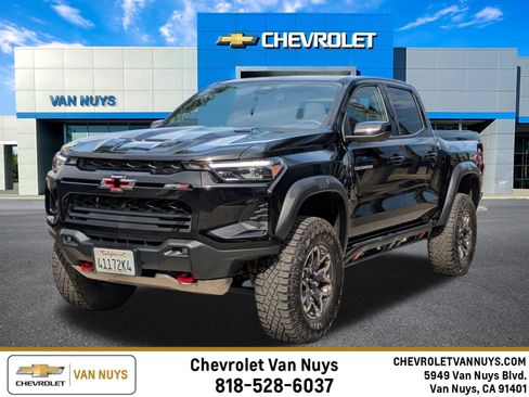 Used 2025 Chevrolet Colorado ZR2 w/ Technology Package image 1