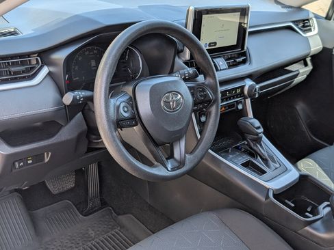 Used 2025 Toyota RAV4 XLE FWD image 14