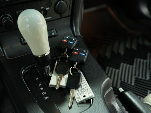 Used 2003 Ford Thunderbird RWD image 23