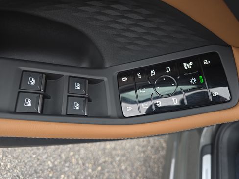 Used 2025 Audi A5 2.0T Prestige image 27