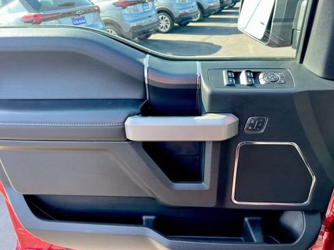 Used 2019 Ford F150 Lariat w/ Equipment Group 502A Luxury AWD/4WD image 19