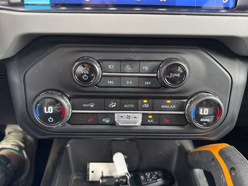 Used 2023 Ford Bronco Badlands AWD/4WD image 22