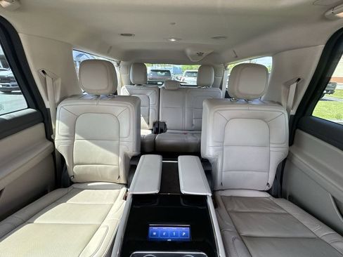 Used 2024 Lincoln Navigator L Reserve image 23