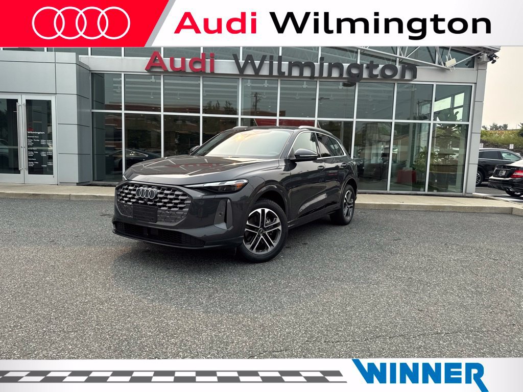 Certified 2025 Audi Q5 Premium w/ Convenience Package AWD/4WD image 1