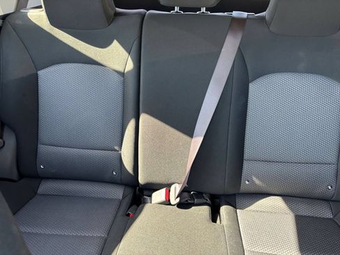 Used 2025 Kia Soul LX w/ LX Technology Package FWD image 36