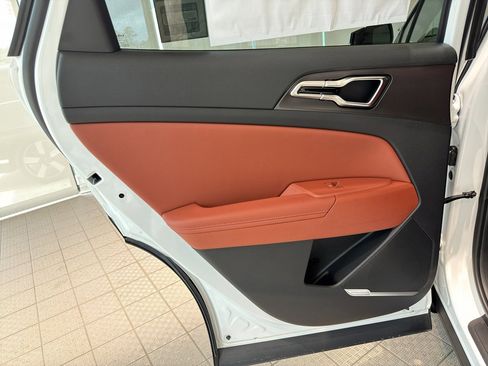 Certified 2026 Kia Sportage SX image 19