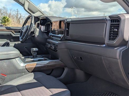 Certified 2024 Chevrolet Silverado 1500 LT w/ Z71 Off-Road Package image 26