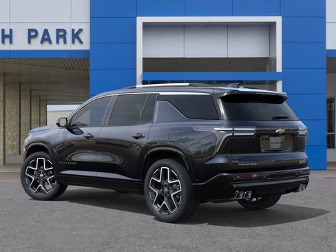 New 2026 Chevrolet Traverse High Country image 3