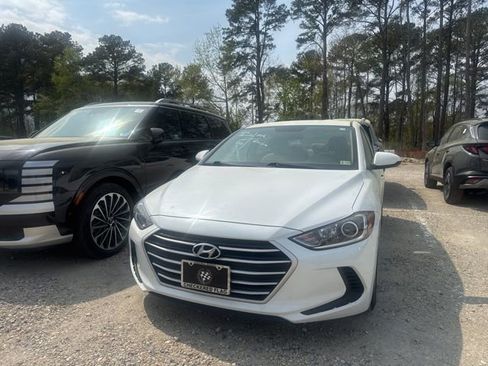 Used 2018 Hyundai Elantra SEL image 4