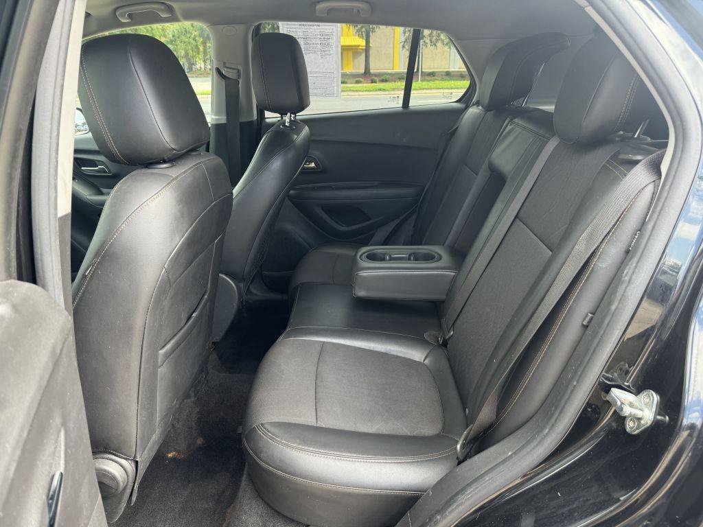 Used 2019 Chevrolet Trax LT w/ LT Convenience Package FWD image 10