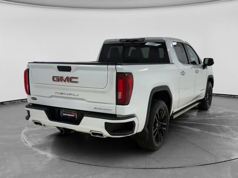 Used 2022 GMC Sierra 1500 Denali w/ Denali Reserve Package AWD/4WD image 3