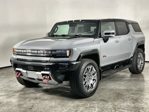 Certified 2025 GMC Hummer EV 3X w/ LPO, Sport Package AWD/4WD image 4